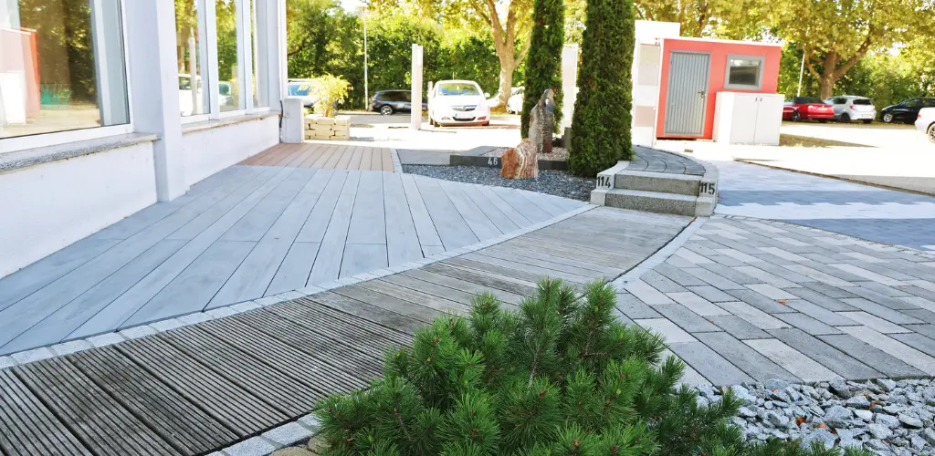 gartenausstellung terrassenausstellung loerrach holz im garten pflastersteine terrassendielen